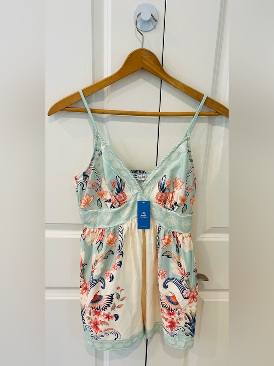 Cupshe Other - Cupshe women’s small NWT Mint & Cream V-Neck tropical boho print romper